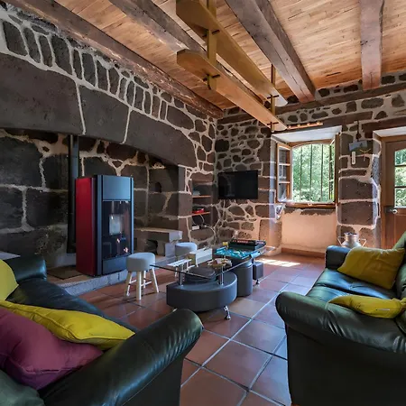 Casa vacanze Superbe Maison Isolée Saint-Cirgues-de-Jordanne